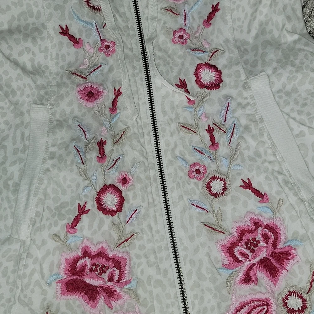 Caite Embroidered Handmade Hoodie Jacket - Picture 4 of 9